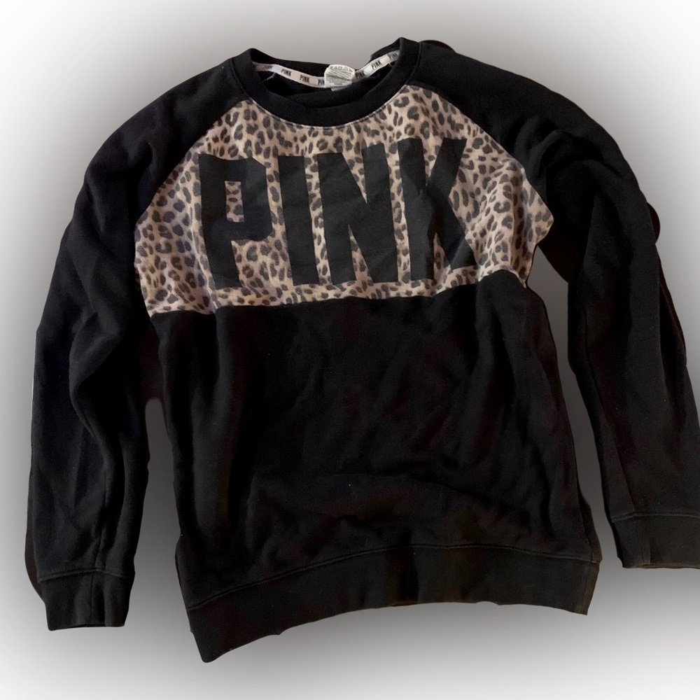 Vintage Victoria secret Woman’s Crew neck Size small